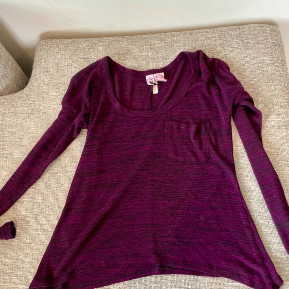 Moving sale! Beloved Love on a Hanger Top - Size XS